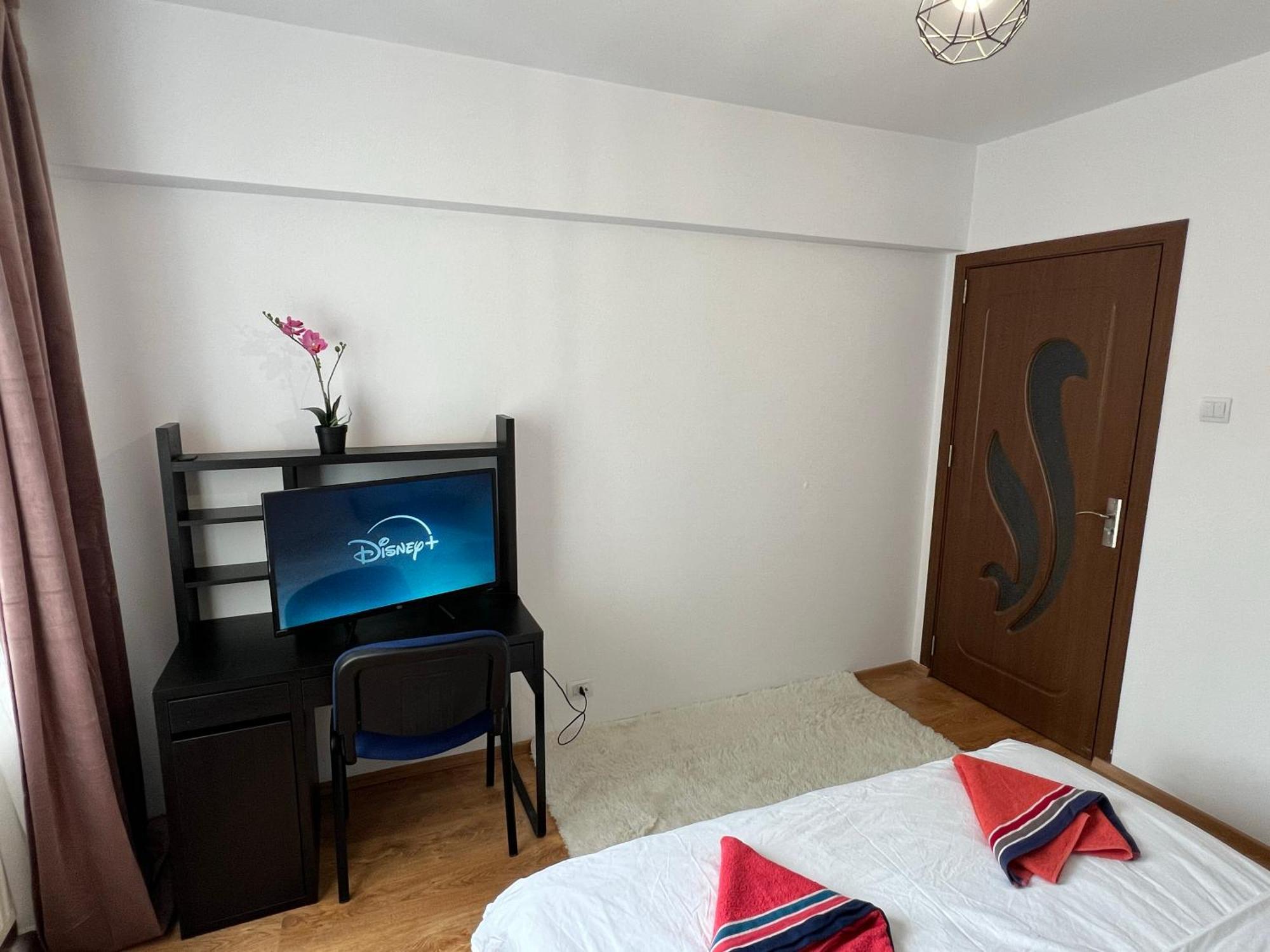 2 Rooms Apartment City Center Iasi Exterior photo
